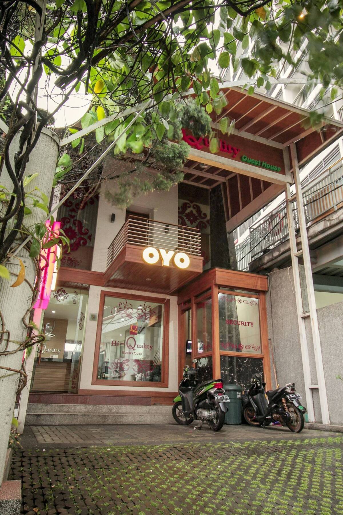 Готель Oyo 229 Hi Quality Бандунг Екстер'єр фото